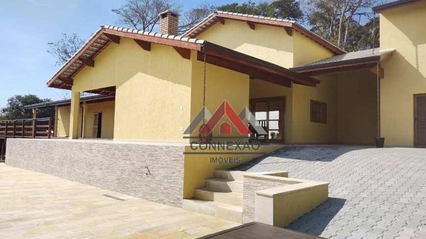 Foto 1 de Fazenda/Sítio com 3 Quartos à venda, 330m² em Parque Agrinco , Guararema