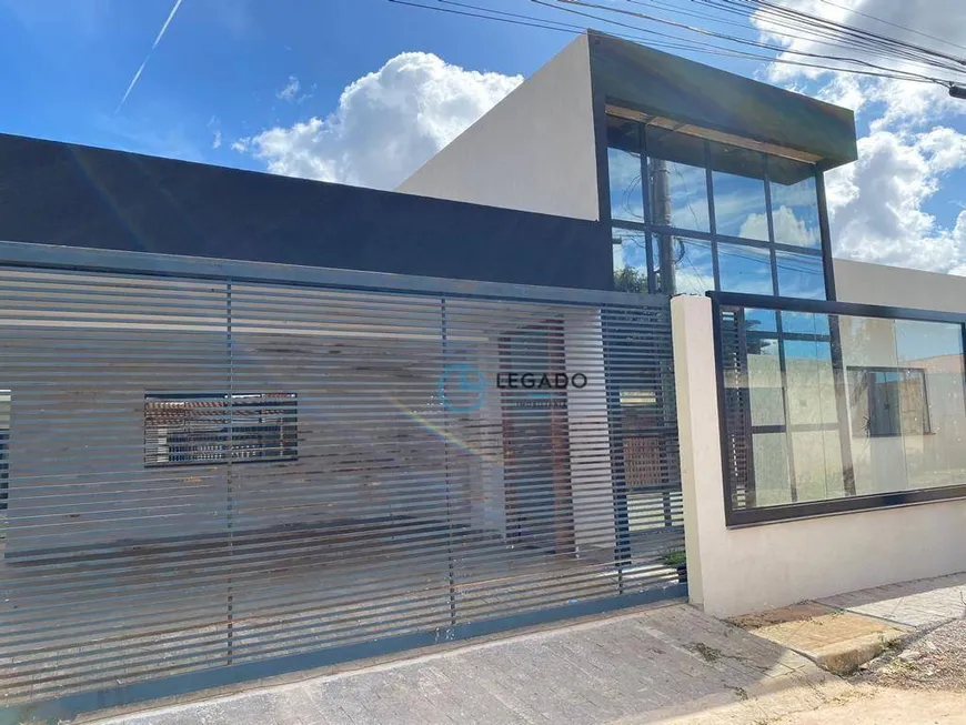 Foto 1 de Casa com 4 Quartos à venda, 240m² em Setor Habitacional Vicente Pires, Brasília