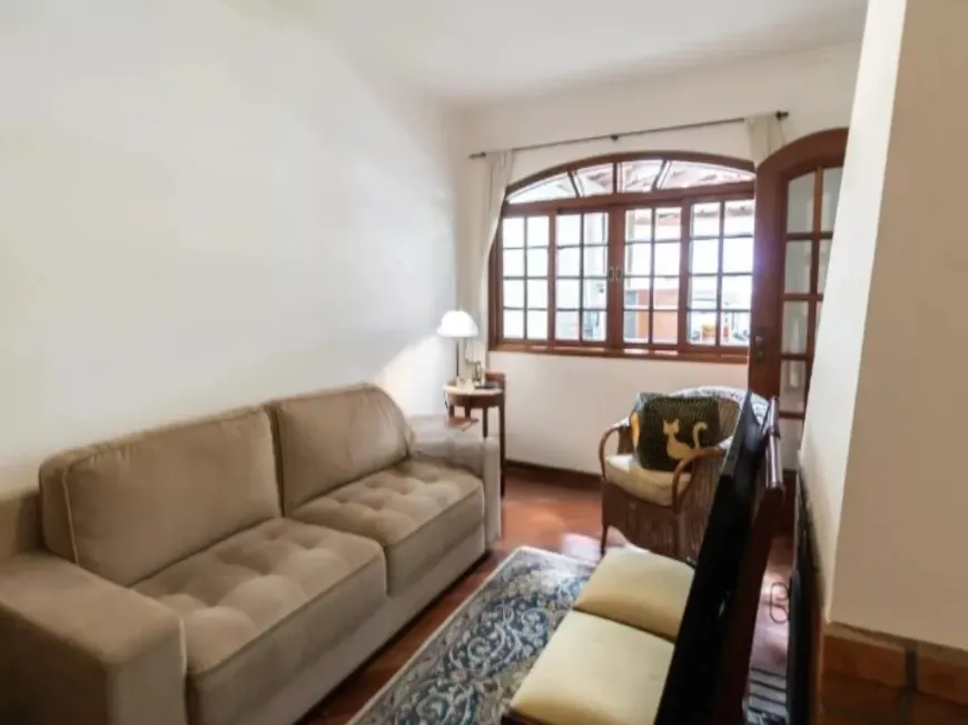 Foto 1 de Casa com 4 Quartos à venda, 150m² em Jardim Olympia, São Paulo