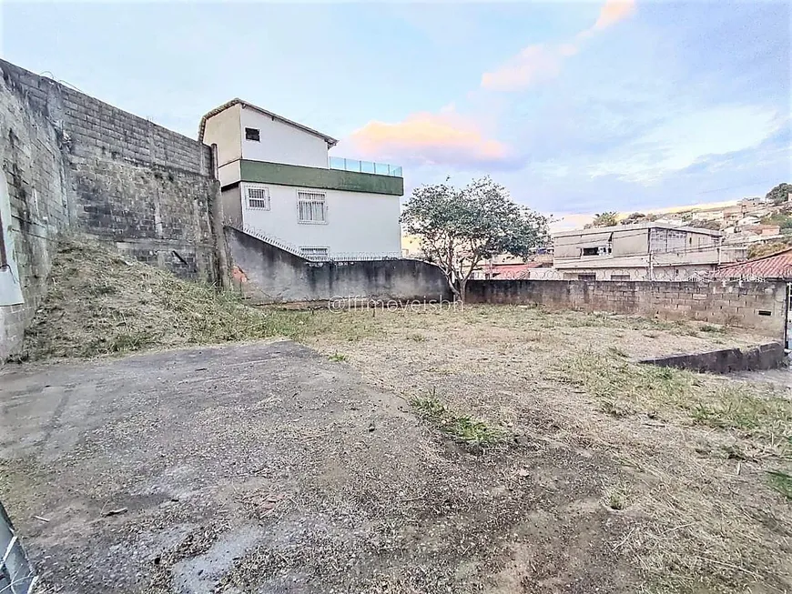 Foto 1 de Lote/Terreno à venda, 400m² em Ermelinda, Belo Horizonte