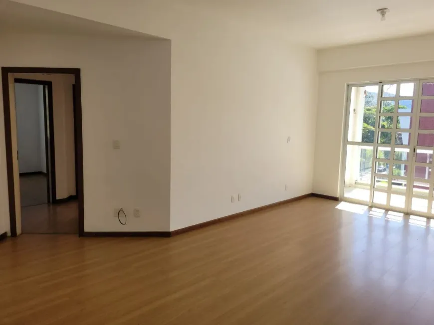 Foto 1 de Apartamento com 3 Quartos à venda, 111m² em Itaipava, Petrópolis