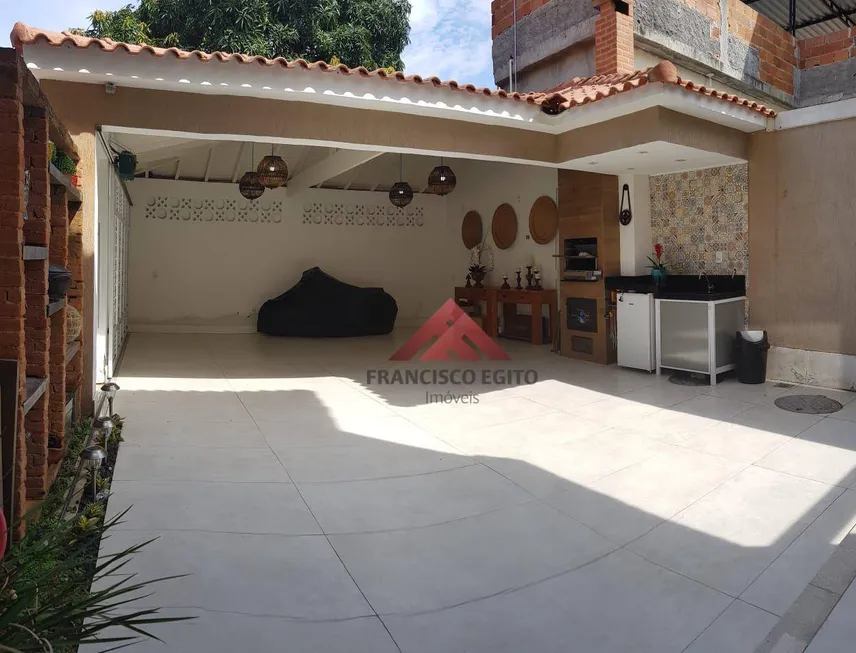 Foto 1 de Casa com 3 Quartos à venda, 200m² em Barro Vermelho, São Gonçalo