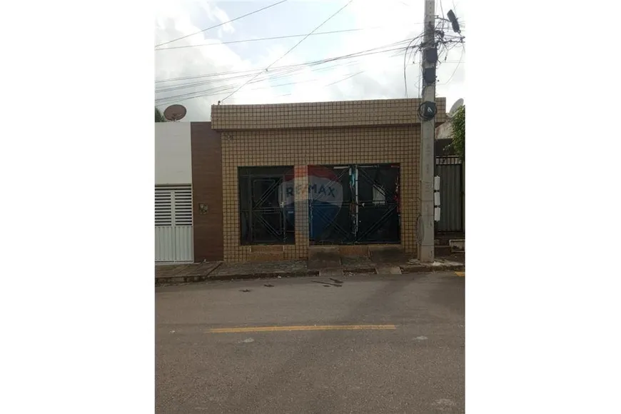 Foto 1 de Casa com 2 Quartos à venda, 360m² em Centro, Guarabira