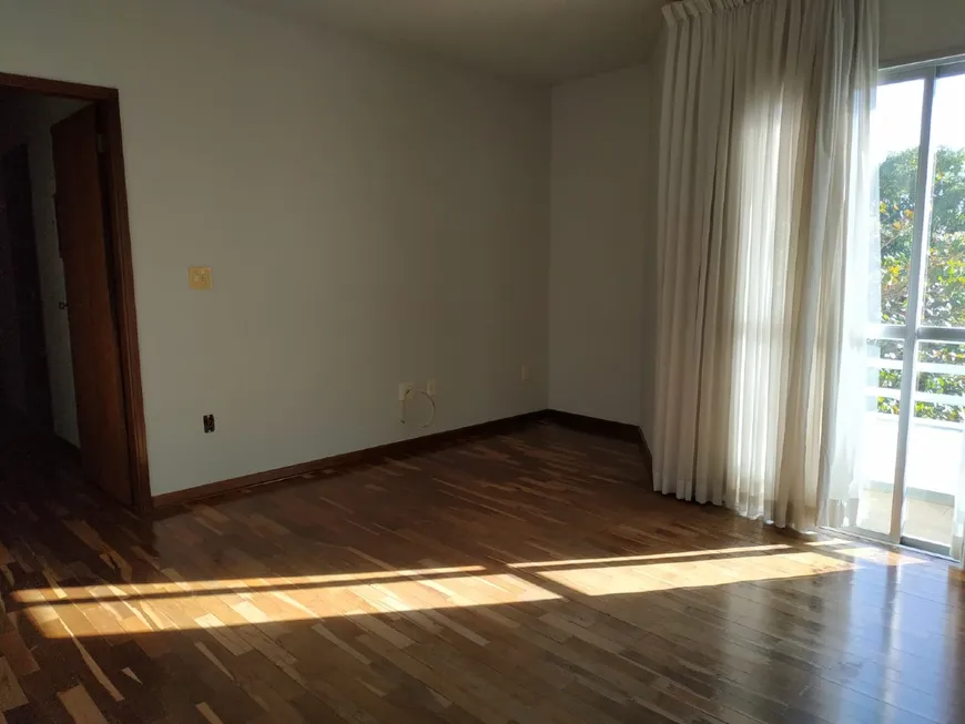 Foto 1 de com 3 Quartos à venda, 121m² em Jardim Sao Cristovao I, Rio das Pedras