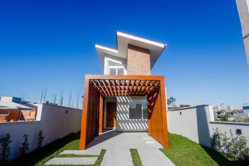 Foto 1 de Casa com 3 Quartos à venda, 132m² em Campeche, Florianópolis