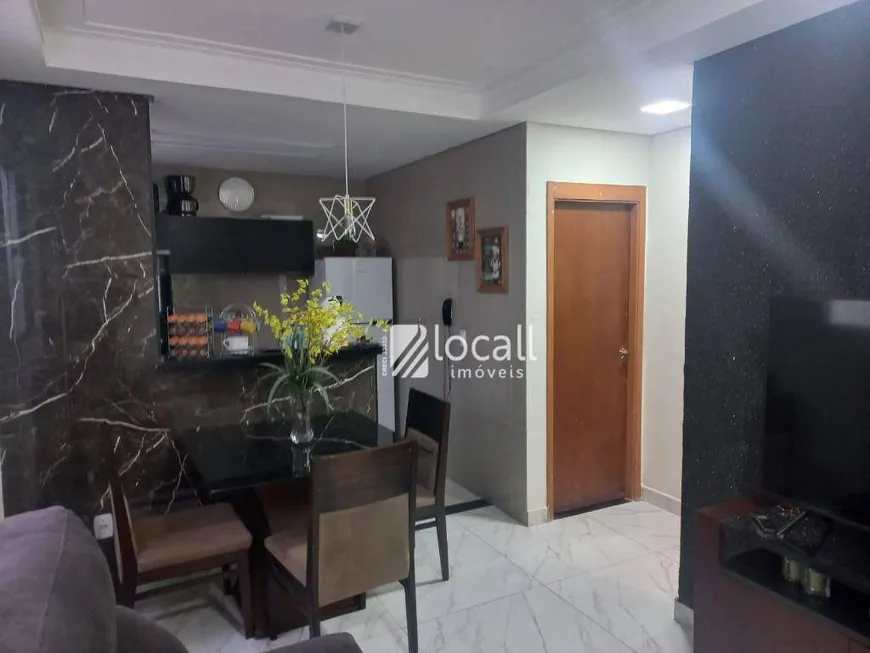 Foto 1 de Apartamento com 2 Quartos à venda, 50m² em Parque das Flores, São José do Rio Preto