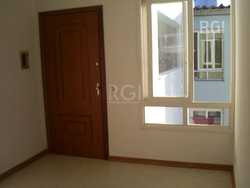 Foto 1 de Apartamento com 2 Quartos à venda, 55m² em Camaquã, Porto Alegre