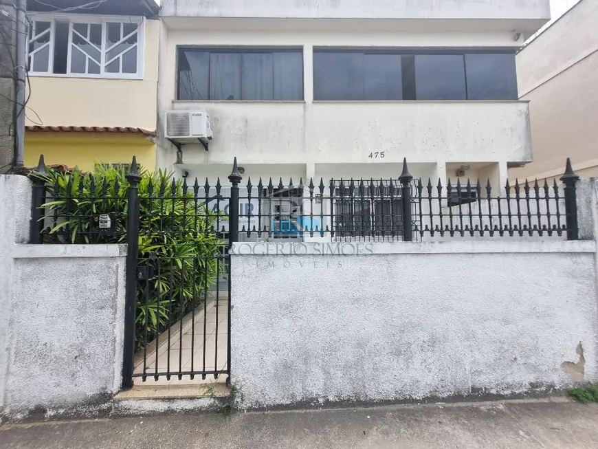 Foto 1 de Apartamento com 3 Quartos à venda, 87m² em Imbetiba, Macaé