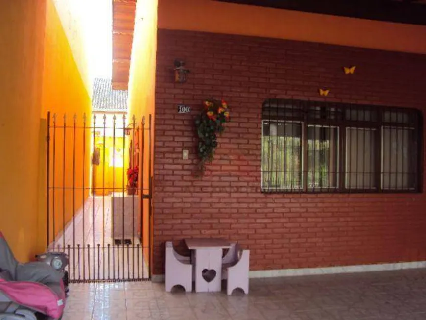 Foto 1 de Casa com 2 Quartos à venda, 67m² em Vista Linda, São José dos Campos