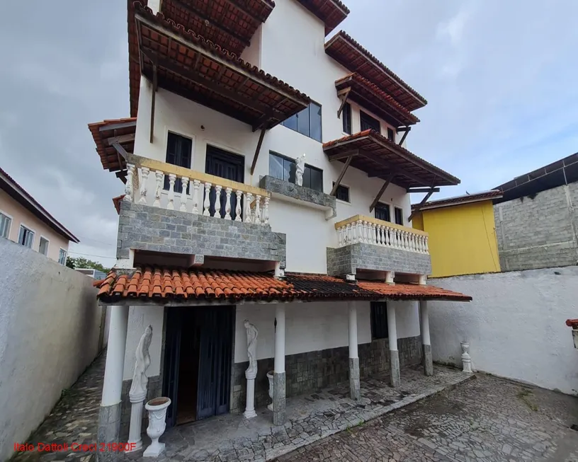 Foto 1 de Casa com 5 Quartos à venda, 450m² em Imbuí, Salvador