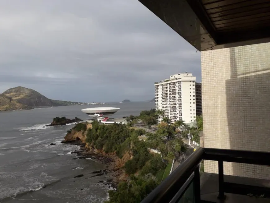 Foto 1 de Cobertura com 4 Quartos à venda, 670m² em Ingá, Niterói