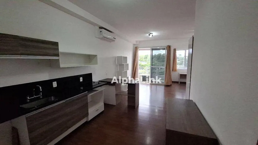 Foto 1 de Apartamento com 1 Quarto para alugar, 45m² em Alphaville, Santana de Parnaíba