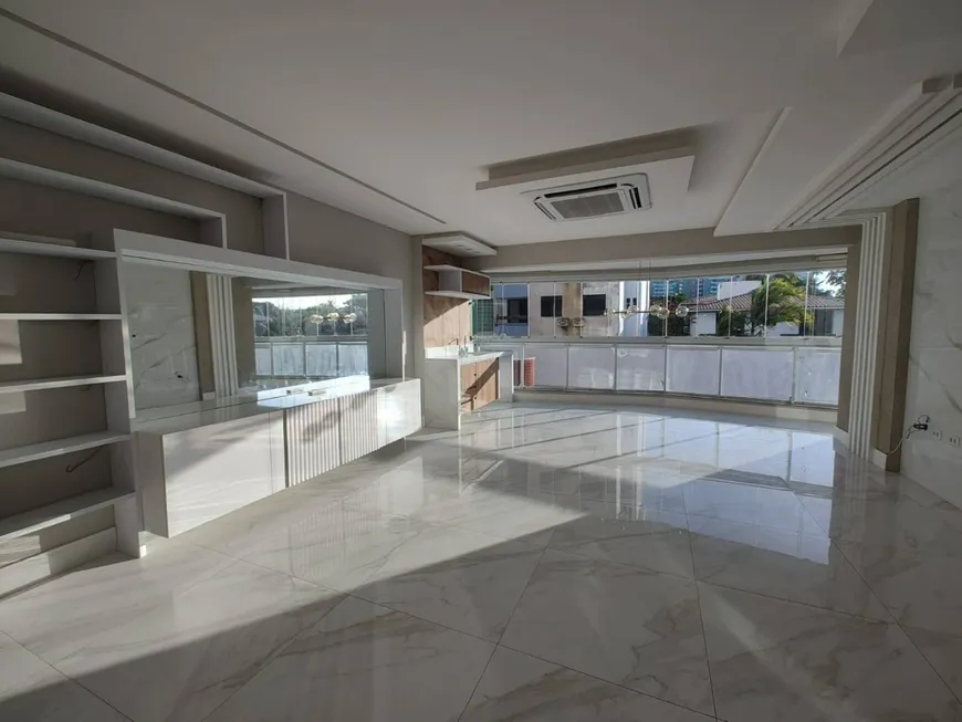 Foto 1 de Apartamento com 2 Quartos à venda, 99m² em Atalaia, Aracaju