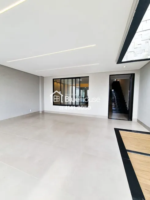 Foto 1 de Casa com 3 Quartos à venda, 183m² em Jardim Presidente, Goiânia