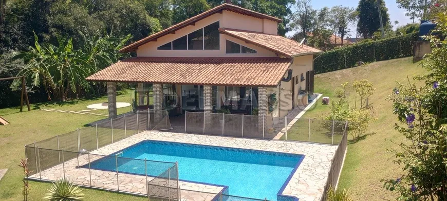 Foto 1 de Fazenda/Sítio com 5 Quartos à venda, 2637m² em Curral, Ibiúna