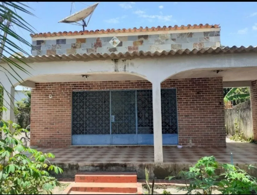 Foto 1 de Casa com 4 Quartos à venda, 200m² em Bananeiras, Araruama