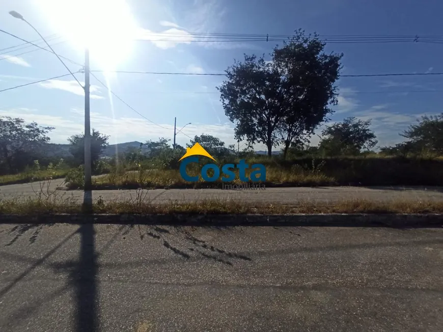 Foto 1 de Lote/Terreno à venda, 330m² em Tiradentes, Betim