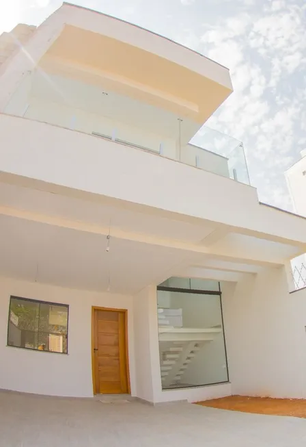 Foto 1 de Casa com 3 Quartos à venda, 170m² em Jardim Oasis, Taubaté
