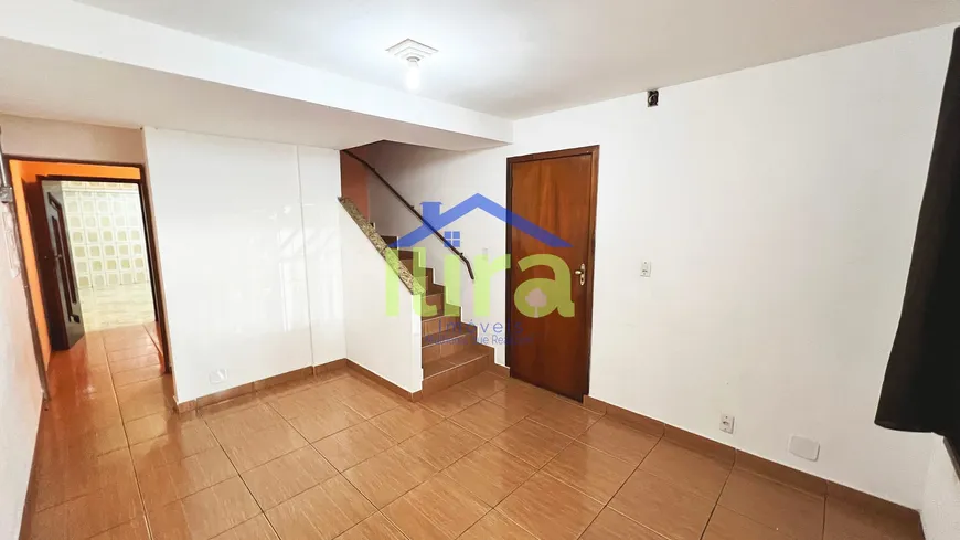 Foto 1 de Sobrado com 3 Quartos à venda, 215m² em Cidade das Flores, Osasco