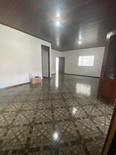 Foto 1 de Casa com 3 Quartos para alugar, 300m² em São Francisco, São Luís