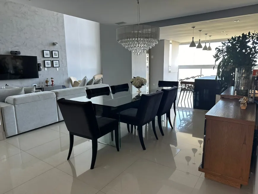 Foto 1 de Apartamento com 4 Quartos à venda, 220m² em Vila da Serra, Nova Lima