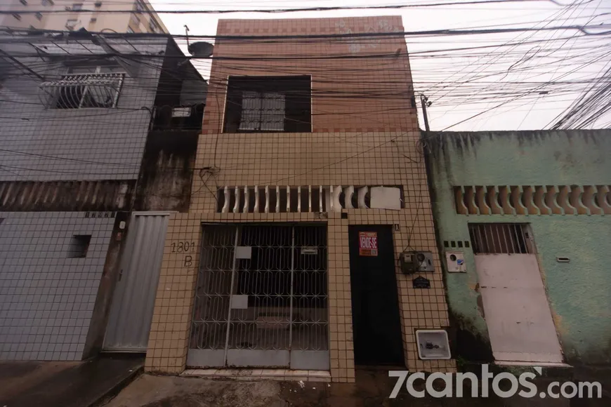 Foto 1 de Casa com 2 Quartos para alugar, 45m² em Centro, Fortaleza