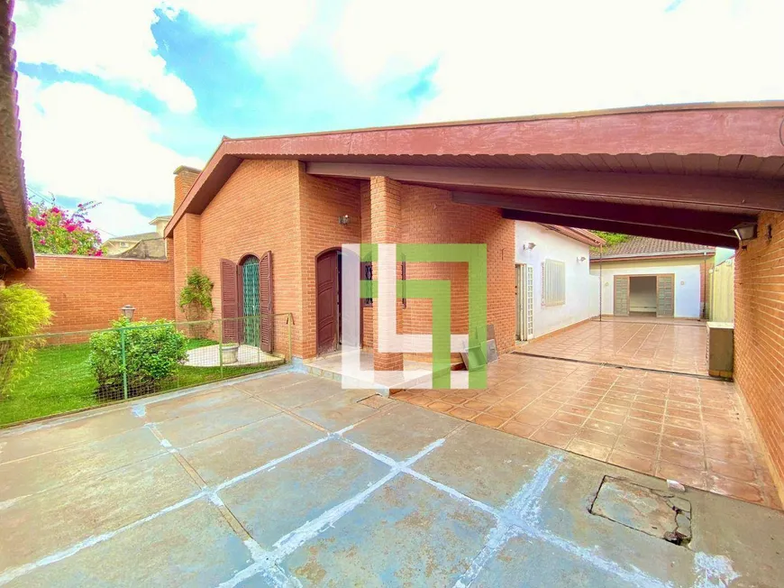 Foto 1 de Casa com 3 Quartos à venda, 205m² em Jardim Samambaia, Jundiaí
