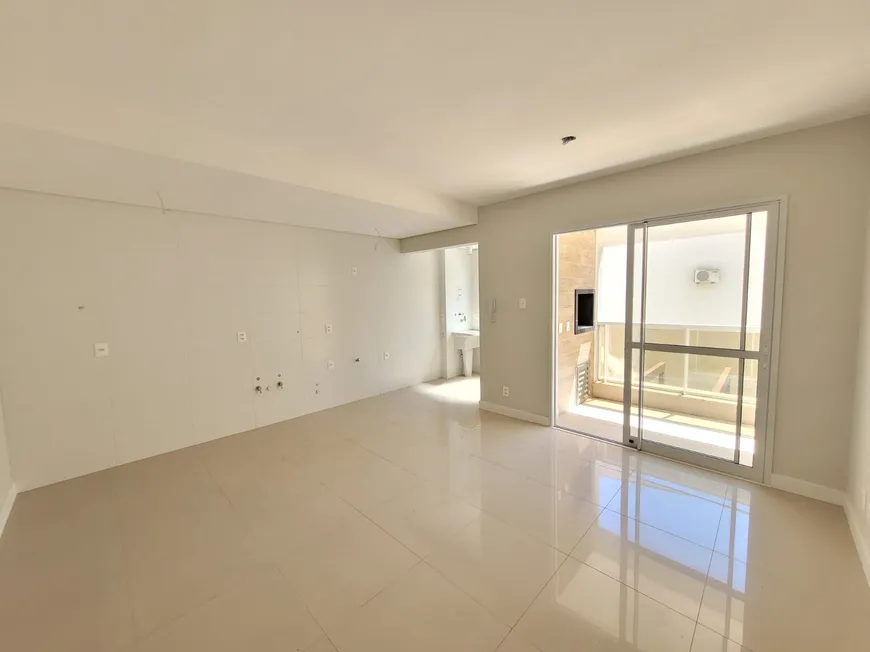 Foto 1 de Apartamento com 2 Quartos à venda, 75m² em Itacorubi, Florianópolis