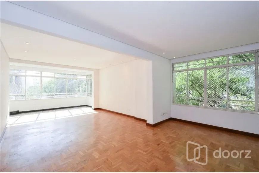 Foto 1 de Apartamento com 3 Quartos à venda, 189m² em Cerqueira César, São Paulo