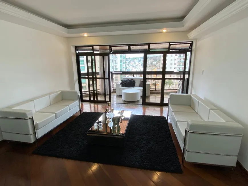 Foto 1 de Apartamento com 4 Quartos à venda, 301m² em São Mateus, Juiz de Fora