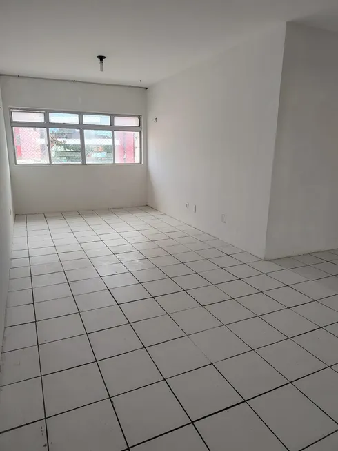 Foto 1 de Apartamento com 3 Quartos à venda, 110m² em Vicente Pinzon, Fortaleza