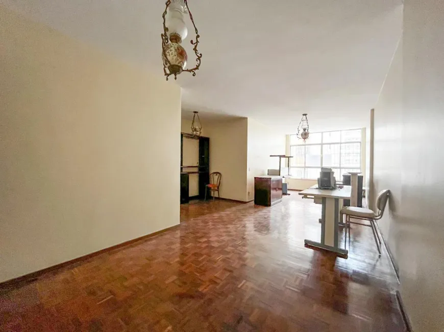 Foto 1 de Apartamento com 3 Quartos para alugar, 90m² em Icaraí, Niterói