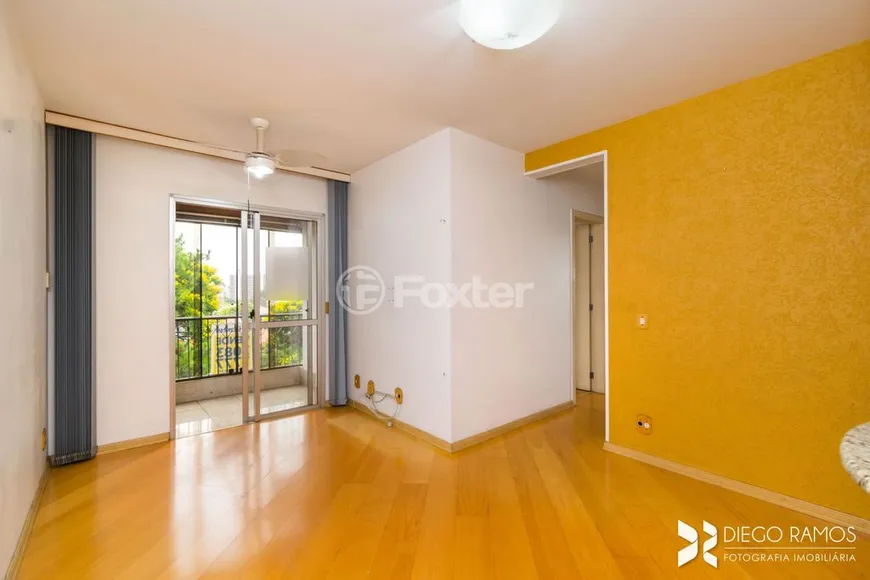 Foto 1 de Apartamento com 3 Quartos à venda, 64m² em Sarandi, Porto Alegre