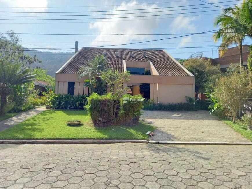 Foto 1 de Casa de Condomínio com 5 Quartos para venda ou aluguel, 400m² em Enseada, Guarujá