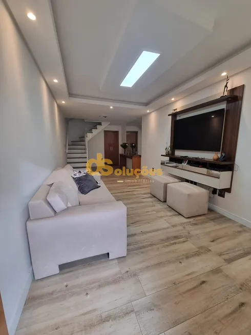 Foto 1 de Sobrado com 3 Quartos à venda, 114m² em Santa Teresinha, São Paulo