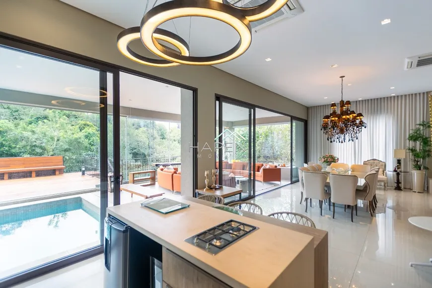 Foto 1 de Casa de Condomínio com 5 Quartos à venda, 750m² em Campo Comprido, Curitiba