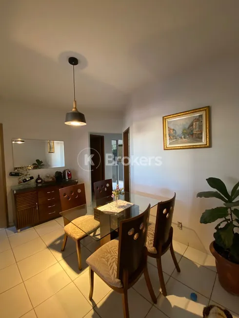 Foto 1 de Casa com 3 Quartos à venda, 112m² em Parque Anhangüera, Goiânia