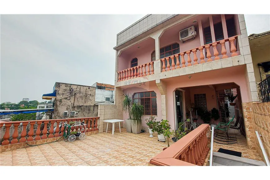 Foto 1 de Casa com 7 Quartos à venda, 415m² em Praça Quatorze de Janeiro, Manaus