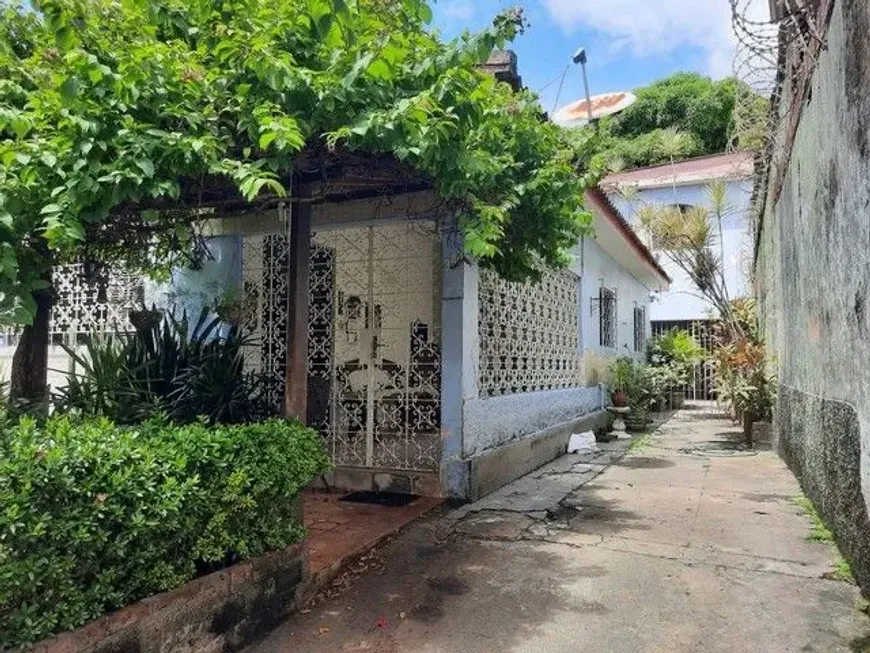 Foto 1 de Casa com 5 Quartos à venda, 213m² em Prado, Recife