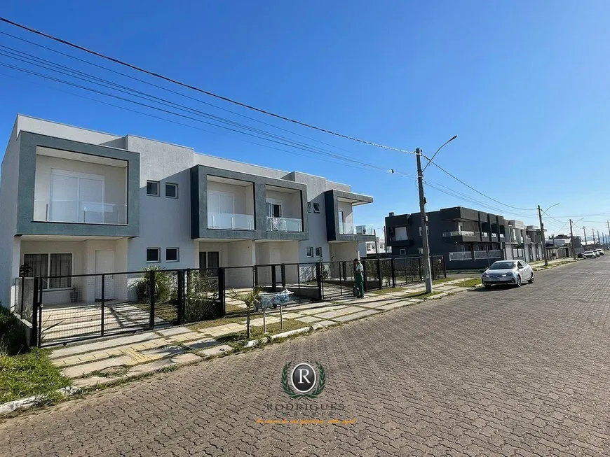 Foto 1 de Casa com 2 Quartos à venda, 96m² em Morada das Palmeiras, Torres