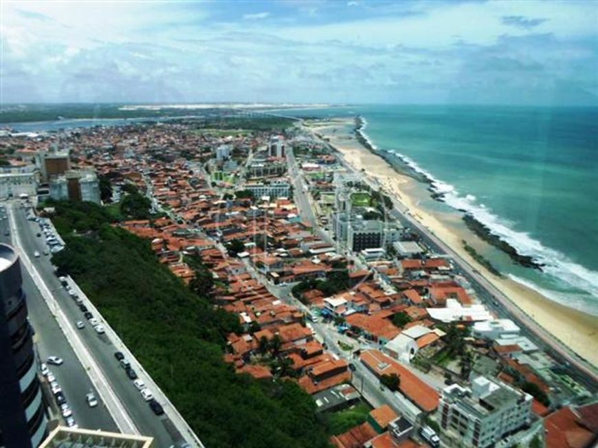 Foto 1 de Flat com 1 Quarto à venda, 45m² em Petrópolis, Natal