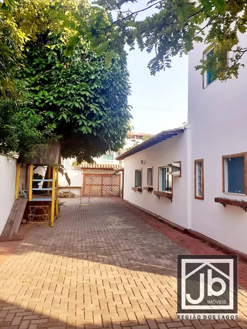 Foto 1 de Casa com 6 Quartos à venda, 450m² em Jardim Flamboyant, Cabo Frio