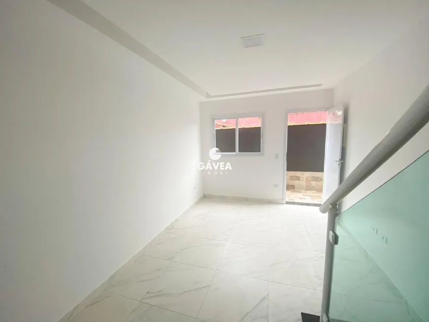 Foto 1 de Casa com 2 Quartos à venda, 54m² em Melvi, Praia Grande