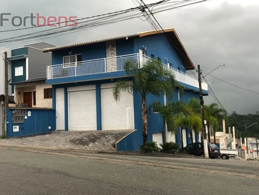 Foto 1 de Casa com 2 Quartos à venda, 261m² em Laranjeiras, Caieiras