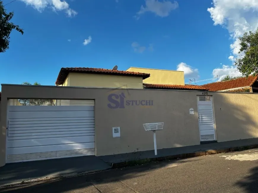 Foto 1 de Casa com 2 Quartos à venda, 115m² em Vila Xavier, Araraquara