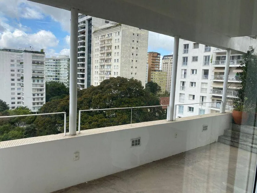 Foto 1 de Cobertura com 2 Quartos para venda ou aluguel, 230m² em Higienópolis, São Paulo