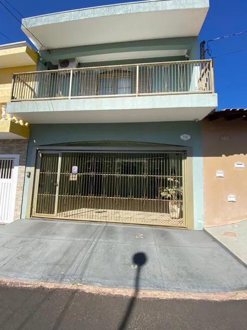 Foto 1 de Casa com 3 Quartos à venda, 195m² em Jardim Bicao, São Carlos