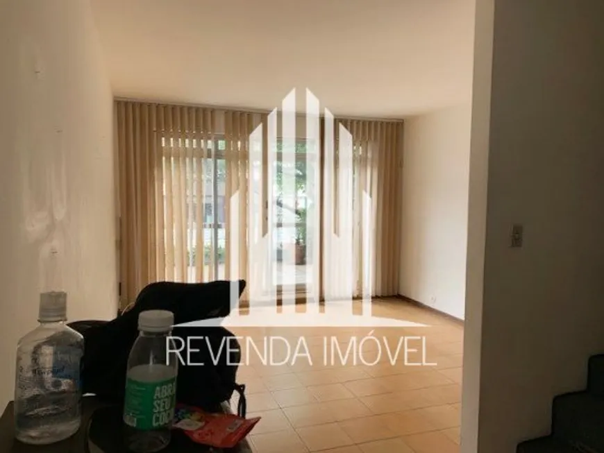 Foto 1 de Casa com 3 Quartos para alugar, 145m² em Vila Clementino, São Paulo