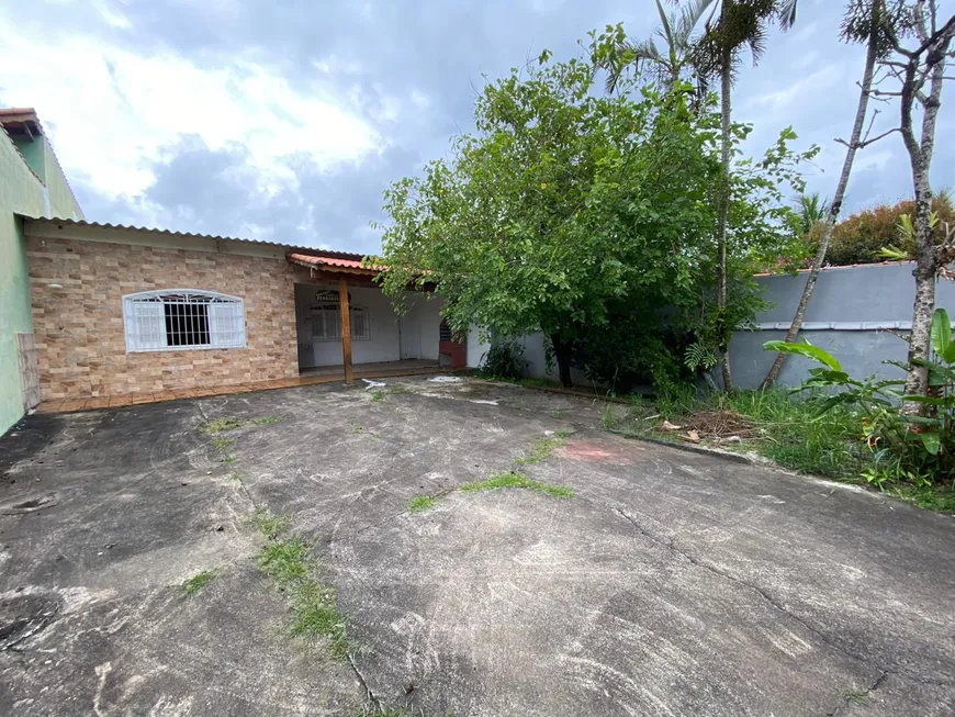 Foto 1 de Casa com 3 Quartos à venda, 130m² em Balneário Gaivotas, Itanhaém