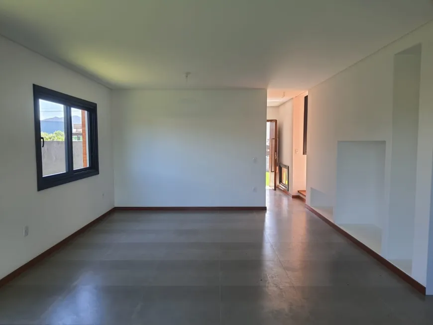 Foto 1 de Casa com 4 Quartos à venda, 172m² em Campeche, Florianópolis